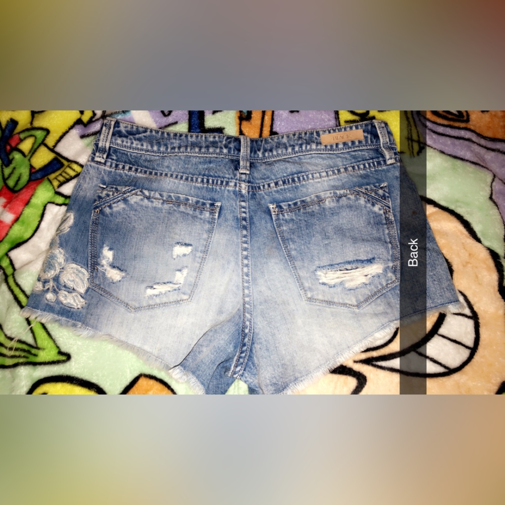 Jean shorts buckle